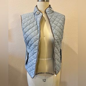 Women’s vest size M